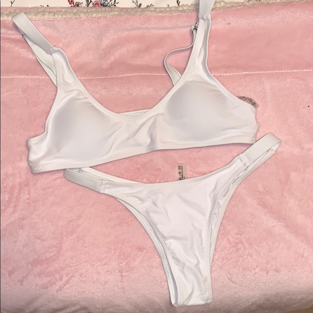 White 2-piece Bikini